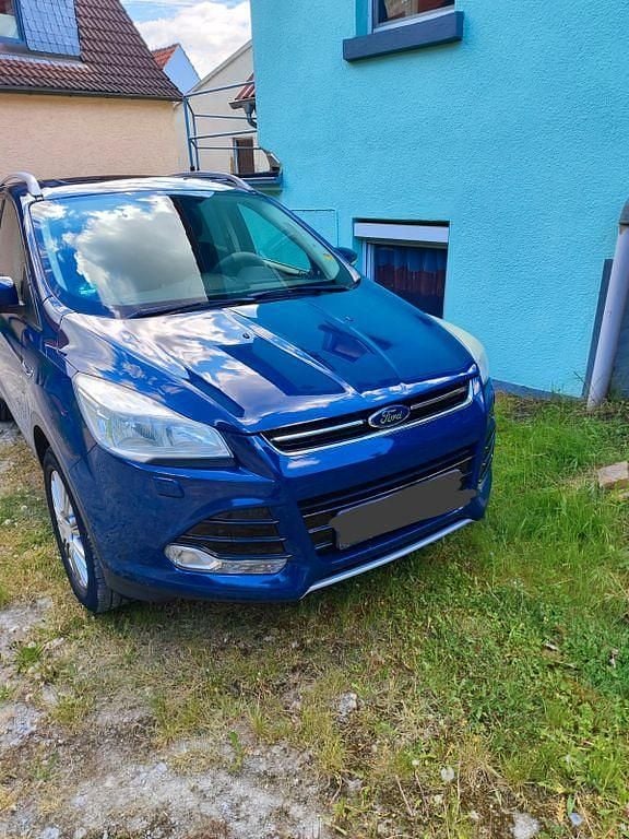 Blau Gebraucht 2014 Ford Kuga Titanium SUV | 8.000 € (Superpreis) - Bild 1/4