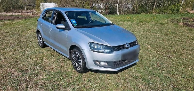 Second-hand VW Polo 86 CP (63 kW) 2011 Argintiu Hatchback