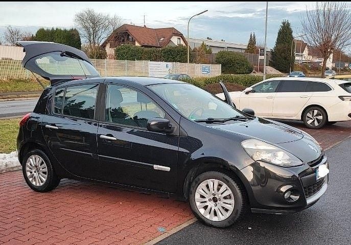 Schwarz Gebraucht 2009 Renault Clio II Dynamique Limousine | 1.900 € (Superpreis) - Bild 1/4