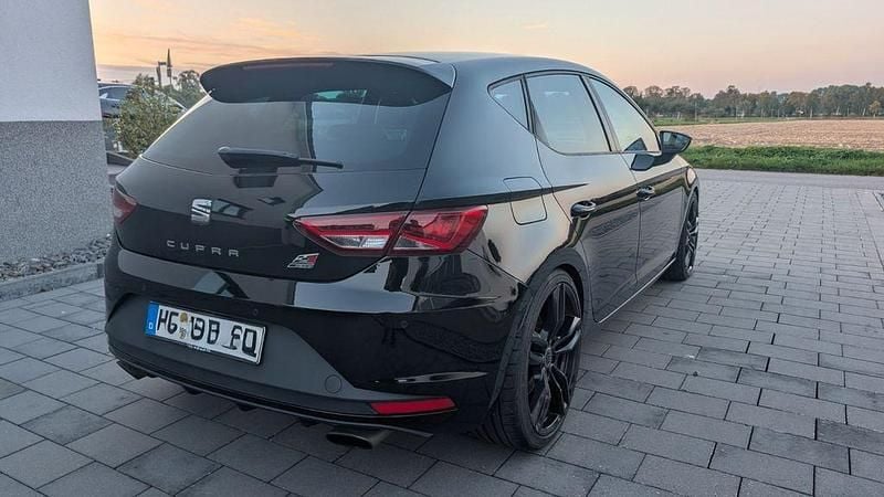 Gebraucht Seat Leon CUPRA 280 PS (205 kW) 2015 Schwarz Limousine