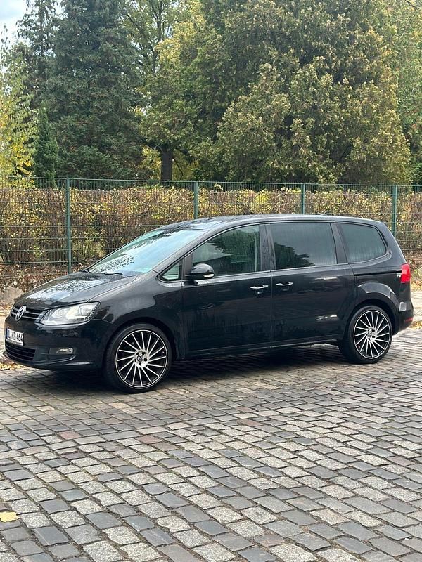 Gebraucht VW Sharan 140 PS (102 kW) 2012 Schwarz Van / Kleinbus