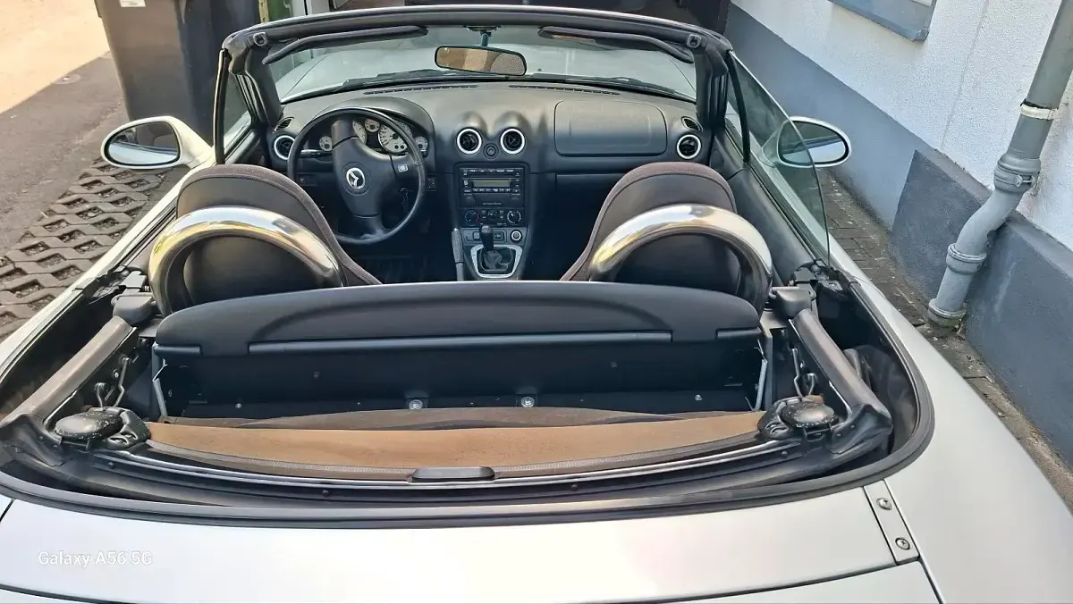Gebraucht Mazda MX5 110 PS (80 kW) 2003 Silber Cabrio