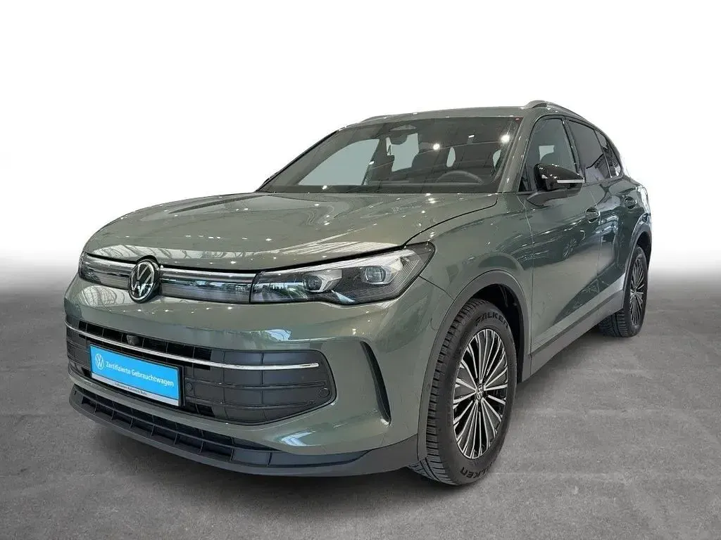 Second-hand VW Tiguan Goal 150 CP (110 kW) 2025 Verde SUV