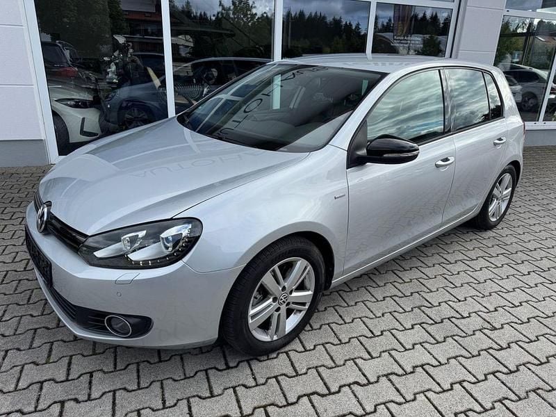 Silber Gebraucht 2012 VW Golf VI Match Limousine | 6.999 € (Guter Preis) - Bild 1/4