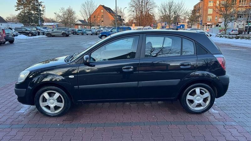 Gebraucht Kia Rio EX 111 PS (81 kW) 2006 Schwarz Limousine