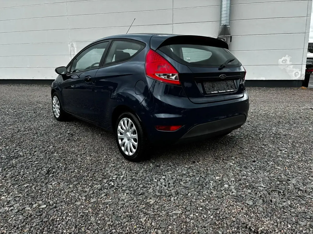 Gebraucht Ford Fiesta 97 PS (71 kW) 2009 Blau Limousine