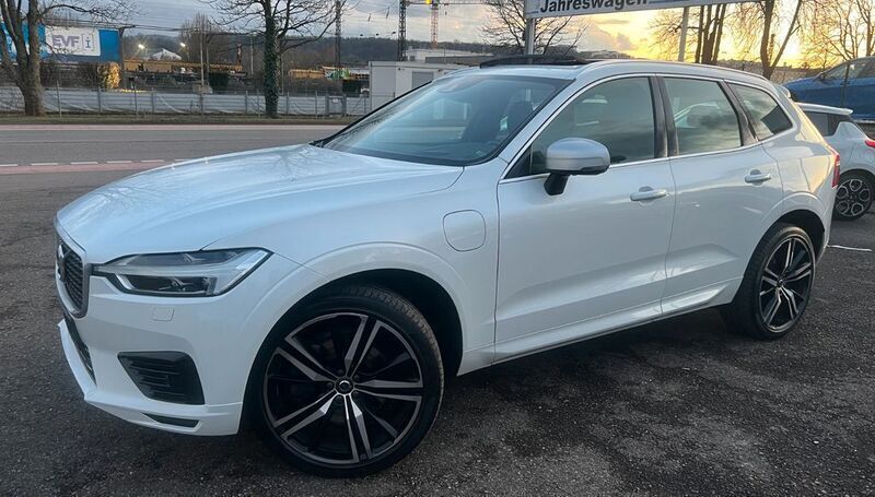 Weiß Gebraucht 2019 Volvo XC60 R-Design SUV | 28.950 € (Guter Preis) - Bild 1/4