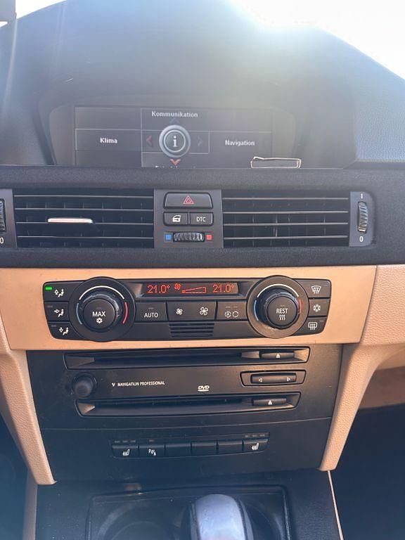 Second-hand BMW 330 258 CP (189 kW) 2006 Galben Berlinǎ