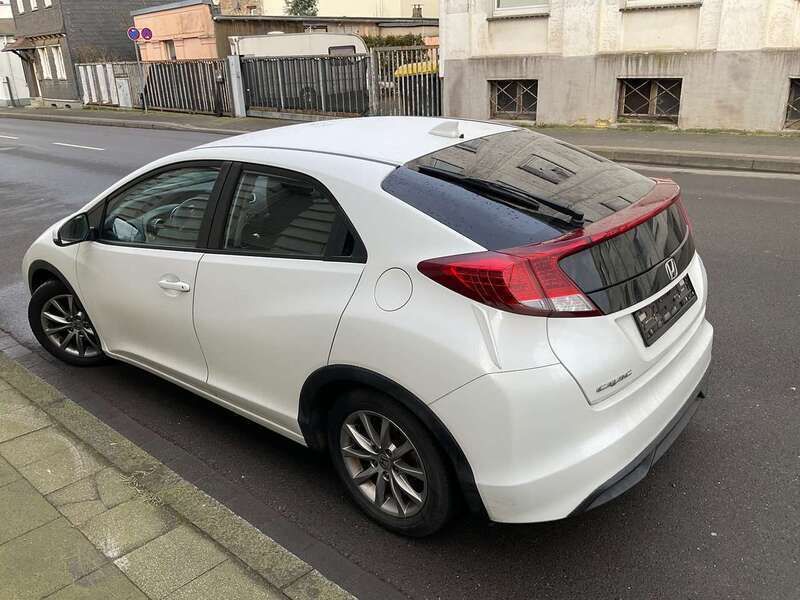 Gebraucht Honda Civic 99 PS (72 kW) 2015 Weiß Kleinwagen