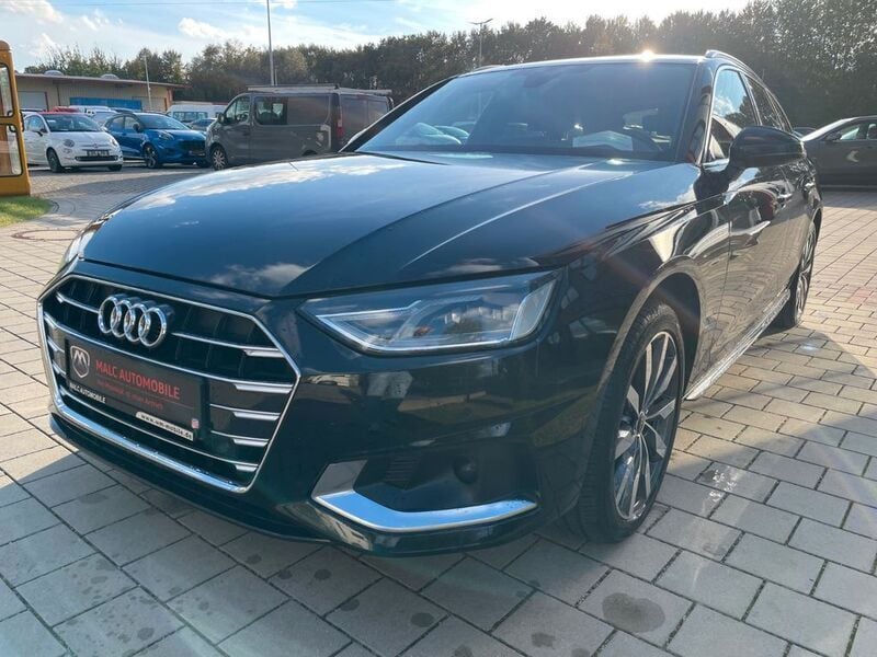 Gebraucht Audi A4 Advanced 204 PS (150 kW) 2022 Schwarz Kombi