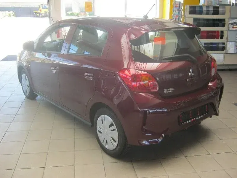 Gebraucht Mitsubishi Space Star Select 71 PS (52 kW) 2023 Rot Kleinwagen
