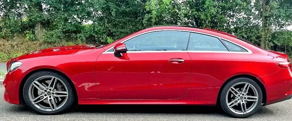 Gebraucht Mercedes E300 AMG line 245 PS (180 kW) 2018 Rot Coupé