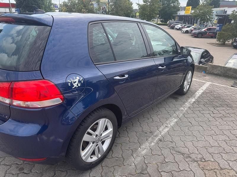 Blau Gebraucht 2012 VW Golf VI Match Kombi | 4.800 € (Fairer Preis) - Bild 1/4