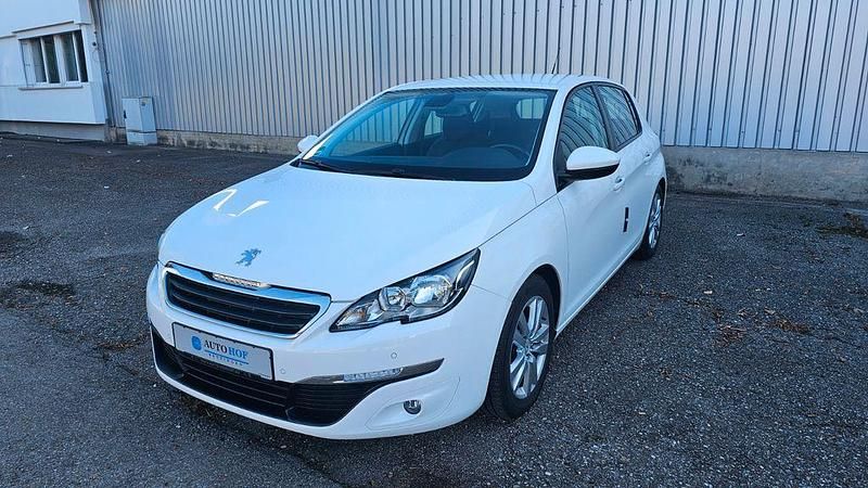 Weiß Gebraucht 2014 Peugeot 308 Active Limousine | 8.700 € (Fairer Preis) - Bild 1/4