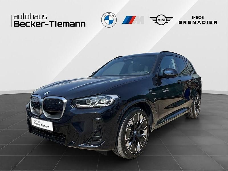 M carbonschwarz Gebraucht 2022 BMW iX3 Impressive SUV | 39.410 € (Fairer Preis) - Bild 1/4