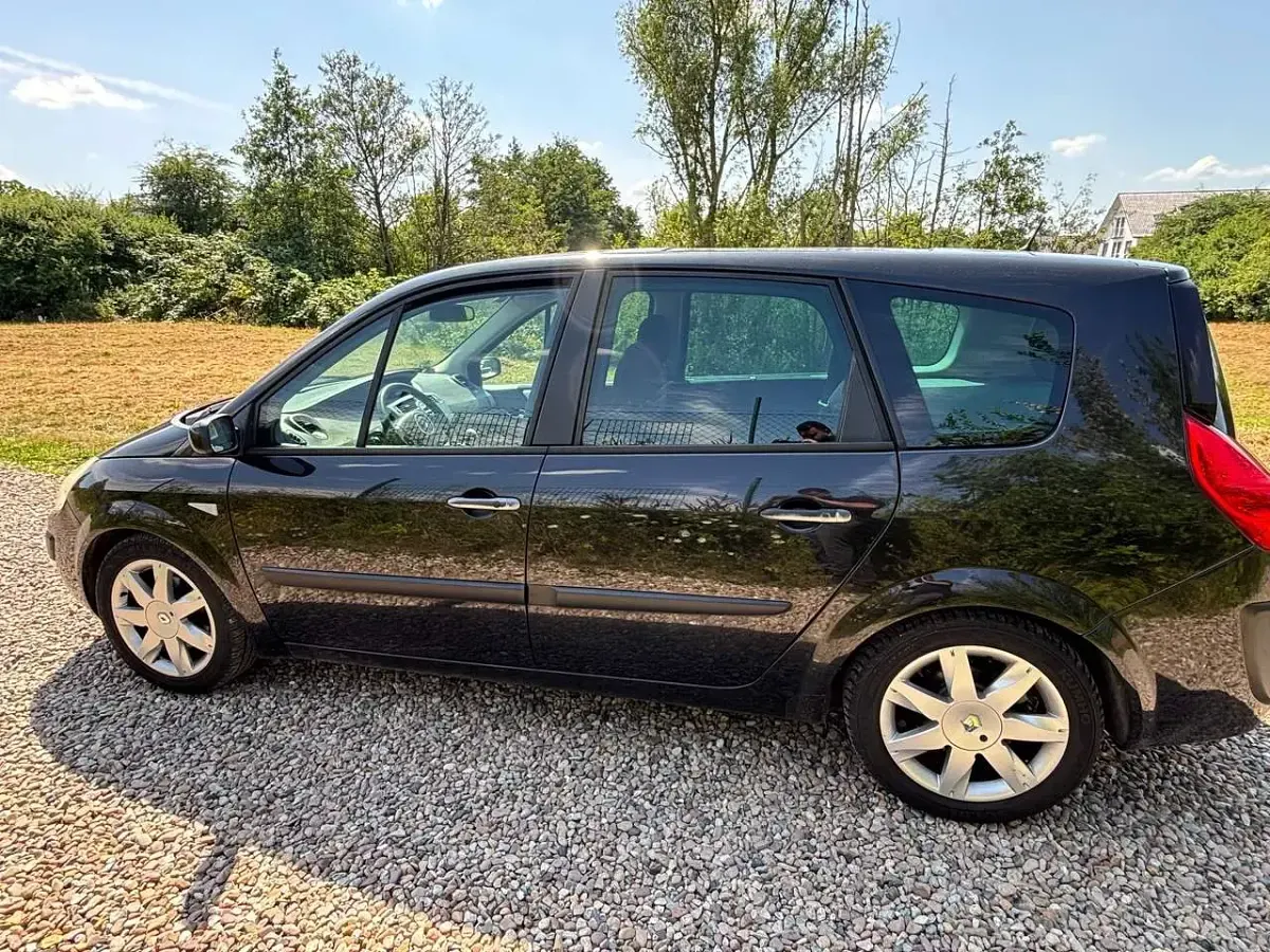 Gebraucht Renault Scénic Exception 150 PS (110 kW) 2008 Perlmuttschwarz Van / Kleinbus