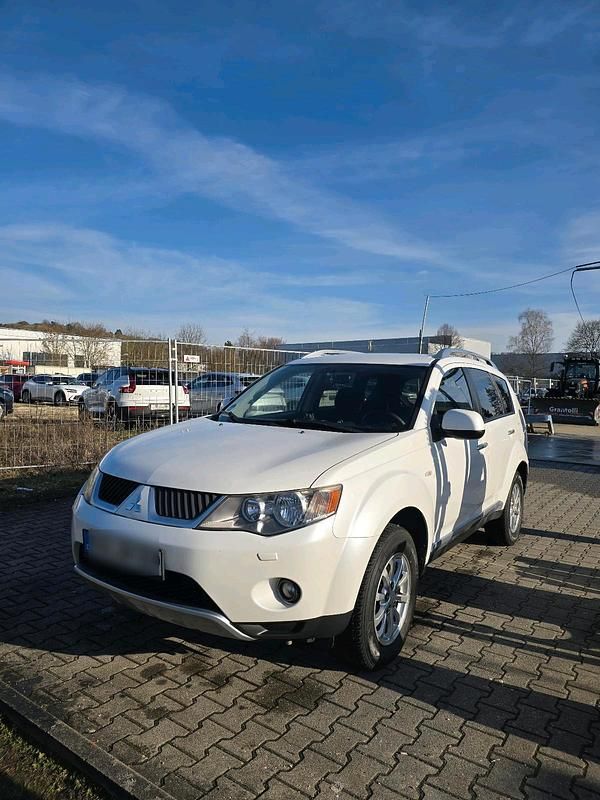 Gebraucht Mitsubishi Outlander 156 PS (114 kW) 2009 Weiß SUV