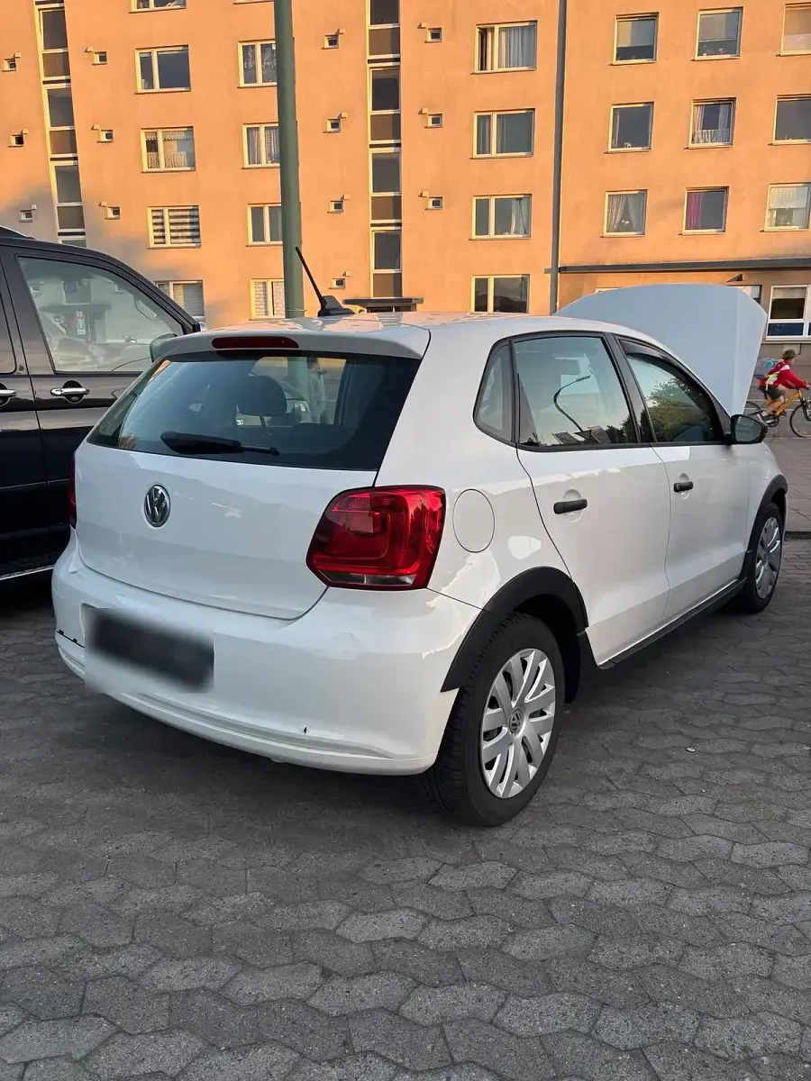 Gebraucht VW Polo 75 PS (55 kW) 2013 Weiß Kleinwagen