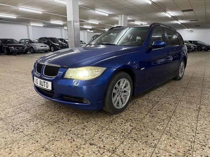 Gebraucht BMW 320 Advantage 163 PS (119 kW) 2007 Blau Kombi