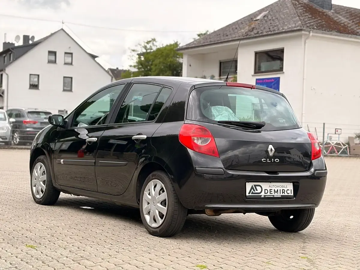 Gebraucht Renault Clio Dynamique 75 PS (55 kW) 2007 Schwarz Kleinwagen
