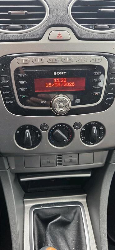 Gebraucht Ford Focus 90 PS (66 kW) 2008 Orange Limousine