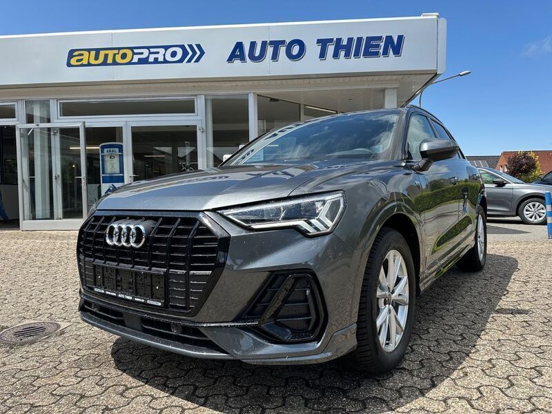 Grau Neu 2024 Audi Q3 S-Line SUV | 40.850 € (Superpreis) - Bild 1/4