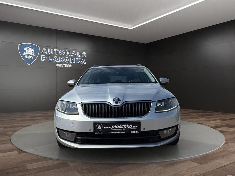 Gebraucht Skoda Octavia Joy 110 PS (80 kW) 2017 Brilliantsilber Kombi