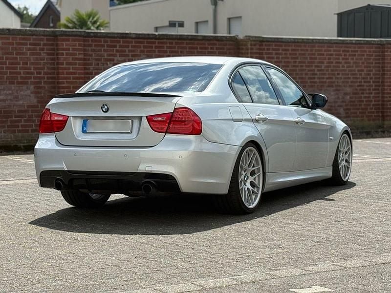 Gebraucht BMW 335 M Performance 306 PS (225 kW) 2009 Silber Limousine