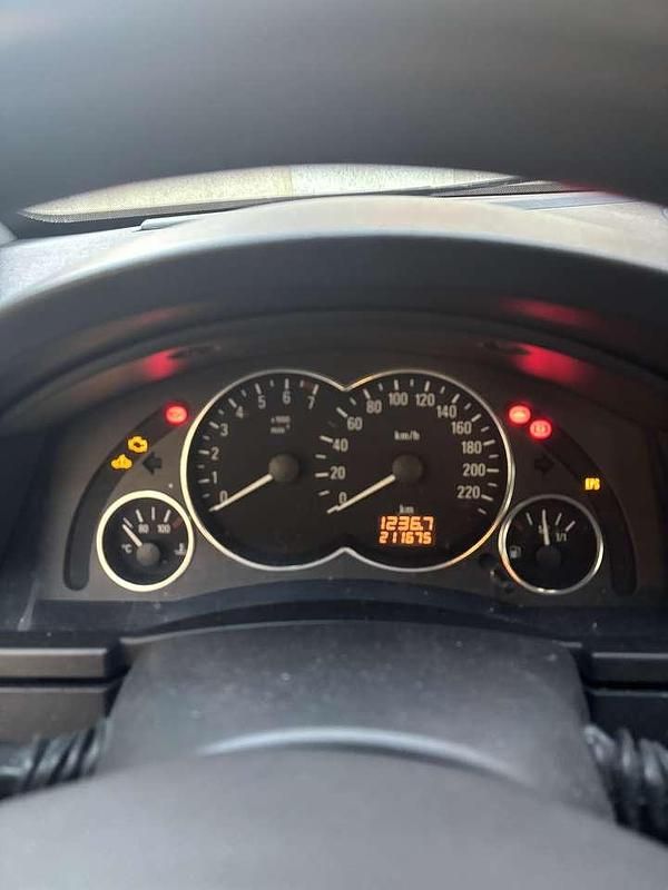 Gebraucht Opel Meriva Enjoy 101 PS (74 kW) 2004 Van / Kleinbus