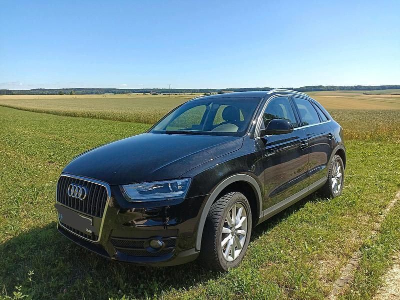 Schwarz Gebraucht 2014 Audi Q3 Basis SUV | 10.900 € (Guter Preis) - Bild 1/4