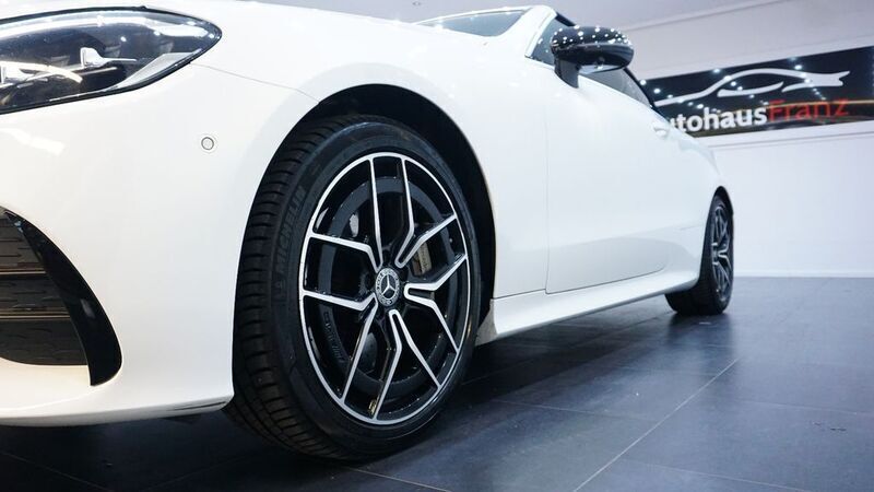 Gebraucht Mercedes E450 367 PS (269 kW) 2022 Weiß Cabrio