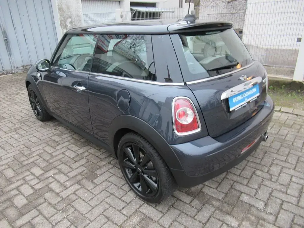 Gebraucht Mini Cooper 122 PS (89 kW) 2013 High class grey Kleinwagen