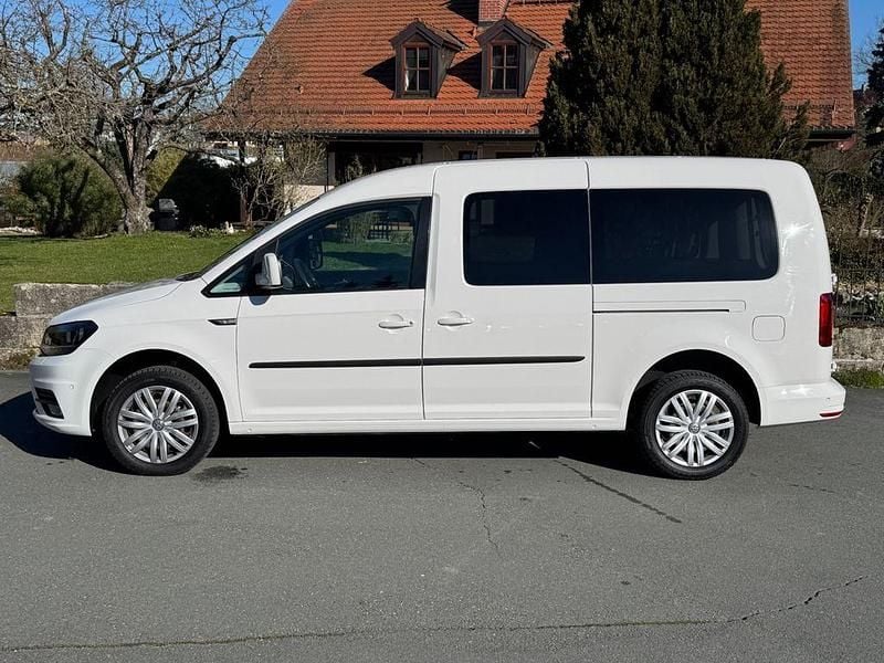 Gebraucht VW Caddy Maxi Trendline 125 PS (91 kW) 2017 Weiß Van / Kleinbus