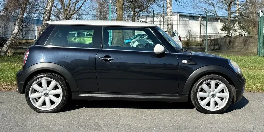 Gebraucht Mini Cooper 120 PS (88 kW) 2007 Schwarz Kleinwagen