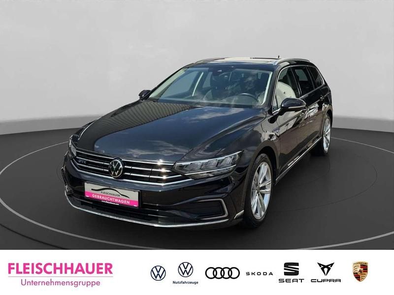 Schwarz Gebraucht 2022 VW Passat GTE Kombi | 25.990 € (Fairer Preis) - Bild 1/4