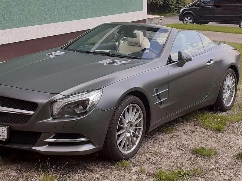 Grau Gebraucht 2011 Mercedes SL500 Cabrio | 49.999 € - Bild 1/4