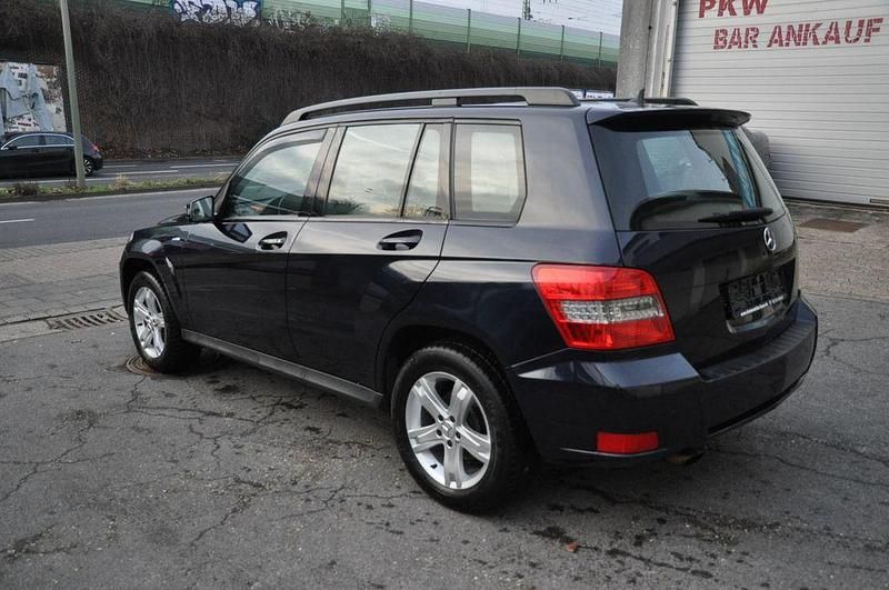 Gebraucht Mercedes GLK220 170 PS (125 kW) 2011 Tansanitblau SUV