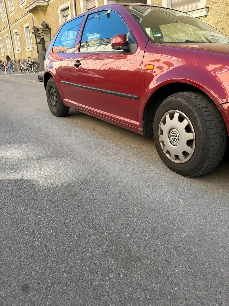 Usata VW Golf IV 75 CV (55 kW) 2000 Rosso Utilitaria