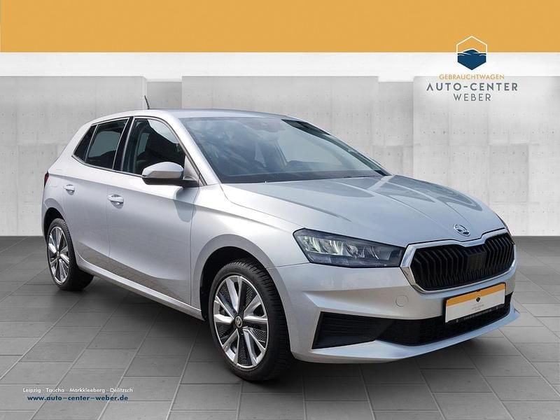 Silber Gebraucht 2022 Skoda Fabia Ambition Kleinwagen | 16.490 € (Guter Preis) - Bild 1/4