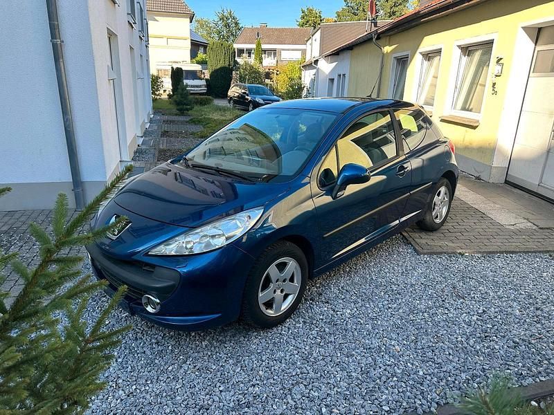 Blau Gebraucht 2008 Peugeot 207 Kleinwagen | 750 € (Superpreis) - Bild 1/4