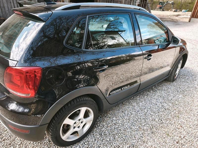 Gebraucht VW Polo Cross 105 PS (77 kW) 2011 Schwarz Kleinwagen