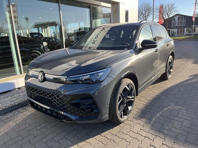 Neu VW Tiguan Style 150 PS (110 kW) 2025 Grau SUV