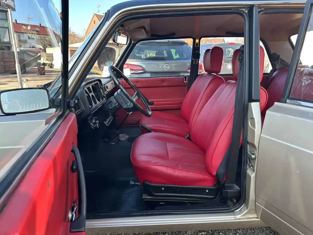 Gebraucht Lada 2105 58 PS (42 kW) 1983 Gold Limousine