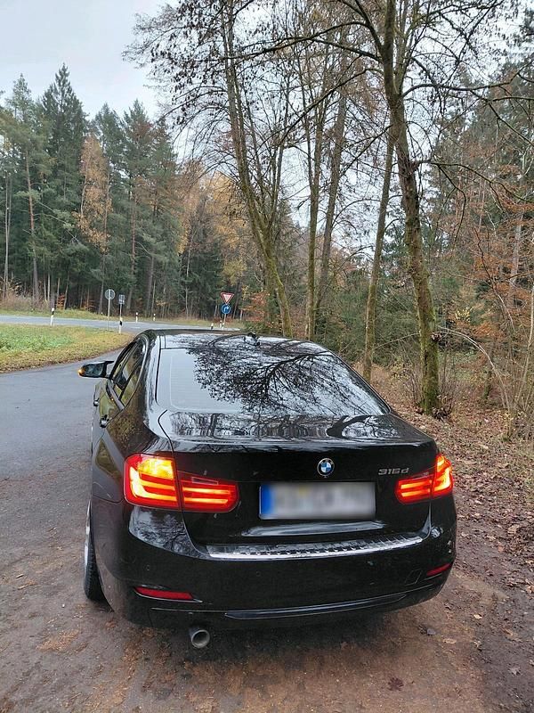 Gebraucht BMW 316 116 PS (85 kW) 2012 Beige Limousine