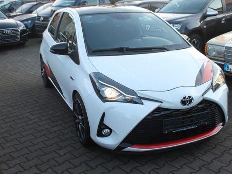 Gebraucht Toyota Yaris 212 PS (155 kW) 2018 Weiß Kleinwagen