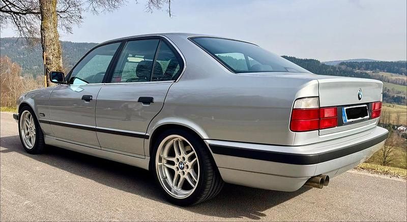 Gebraucht BMW 520 150 PS (110 kW) 1996 Silber Limousine