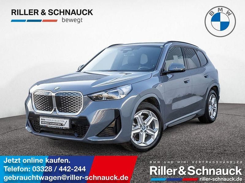 Grau Gebraucht 2024 BMW iX1 M Sport SUV | 43.950 € (Fairer Preis) - Bild 1/4