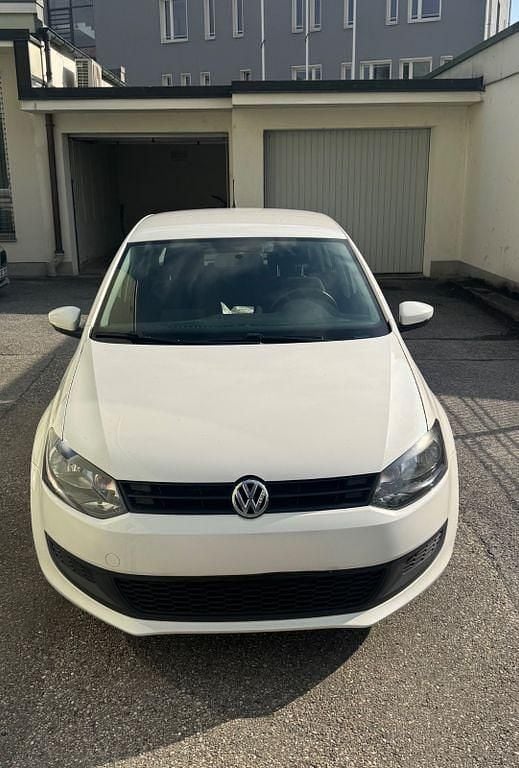 Gebraucht VW Polo Trendline 75 PS (55 kW) 2012 Weiß Kleinwagen
