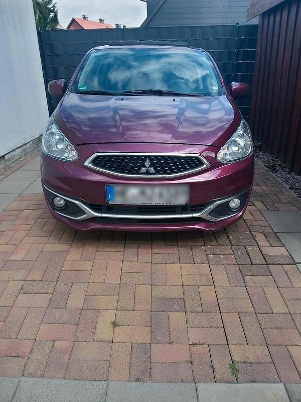 Rot Gebraucht 2017 Mitsubishi Space Star Kleinwagen | 3.500 € (Guter Preis) - Bild 1/4