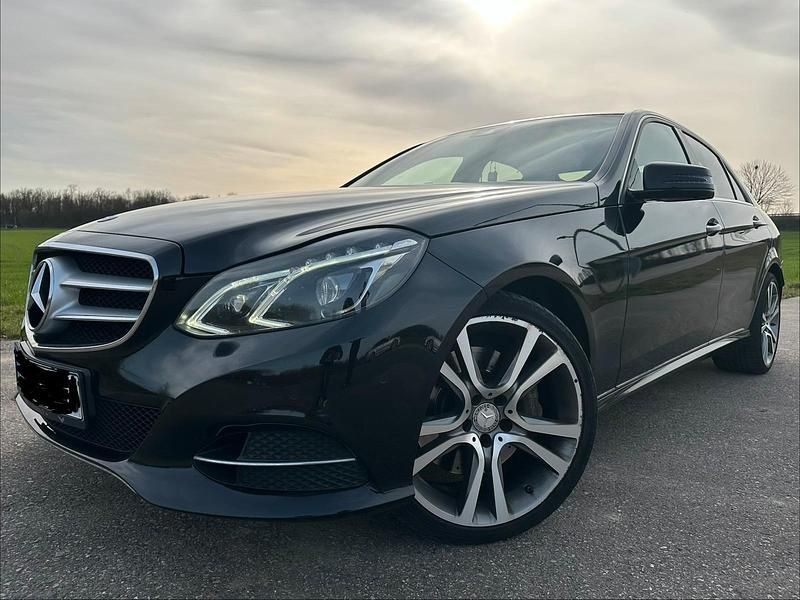 Gebraucht Mercedes E350 258 PS (189 kW) 2014 Schwarz Limousine